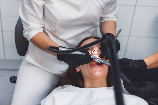 Best Weekend Emergency Dental Services in Willits, CA